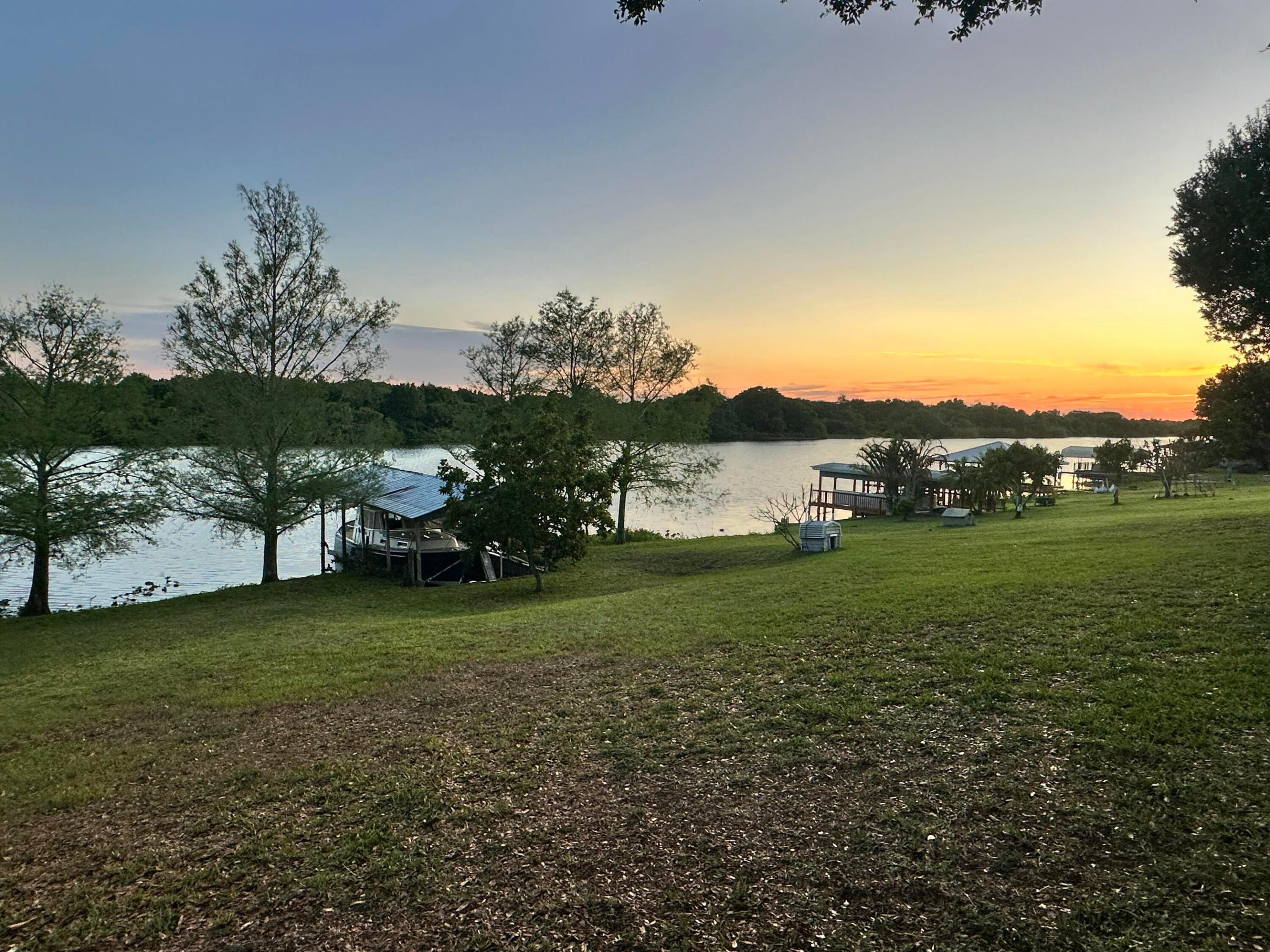 RIVER OAK ACRES - Residential