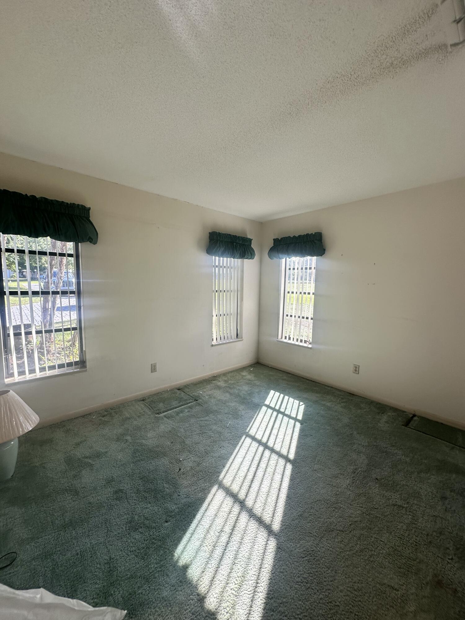 RIVER OAK ACRES - Residential
