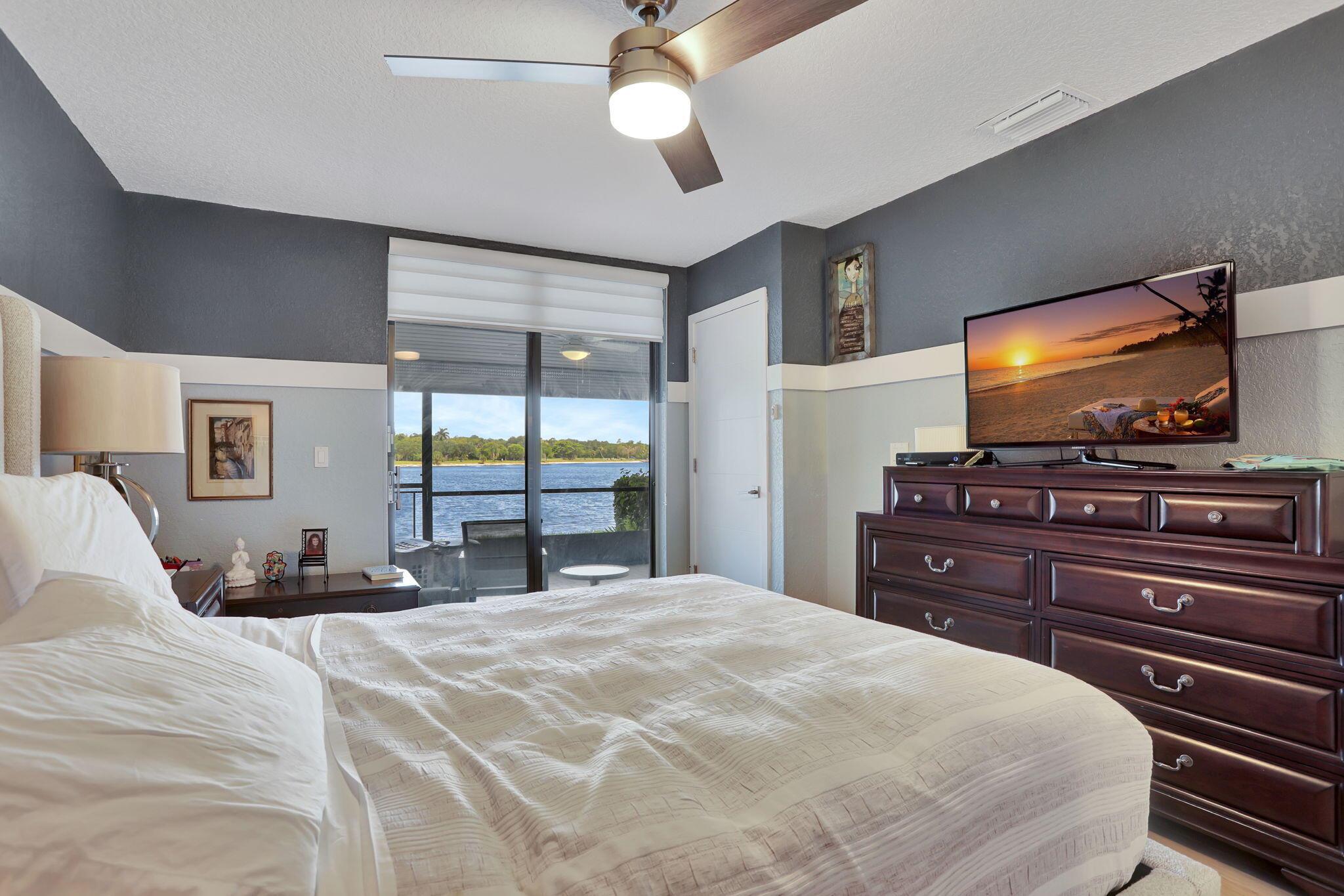 APPLEWOOD VILLAGE II-A CO - Residential Lease