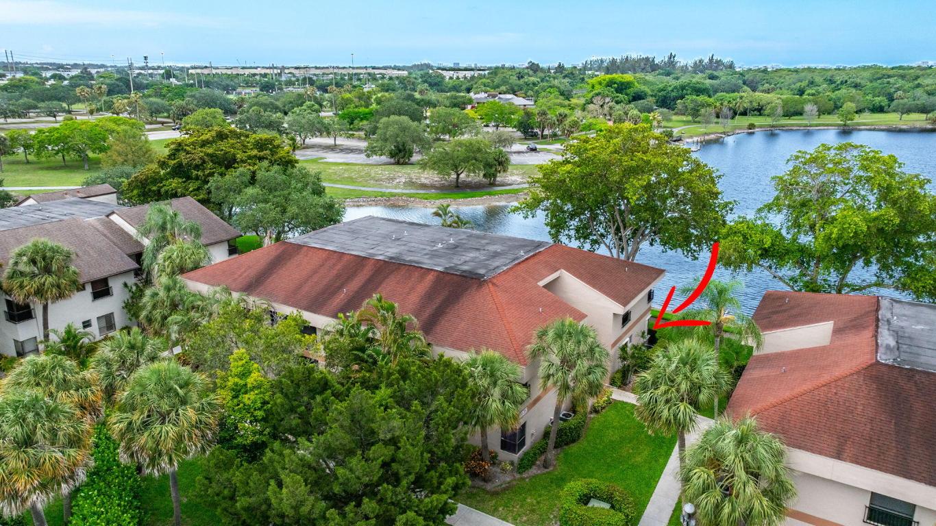 APPLEWOOD VILLAGE II-A CONDO - Residential Lease