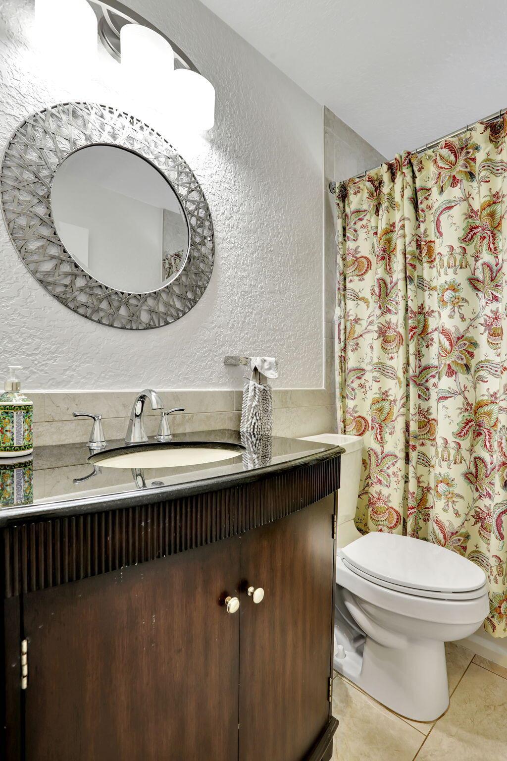 APPLEWOOD VILLAGE II-A CO - Residential Lease