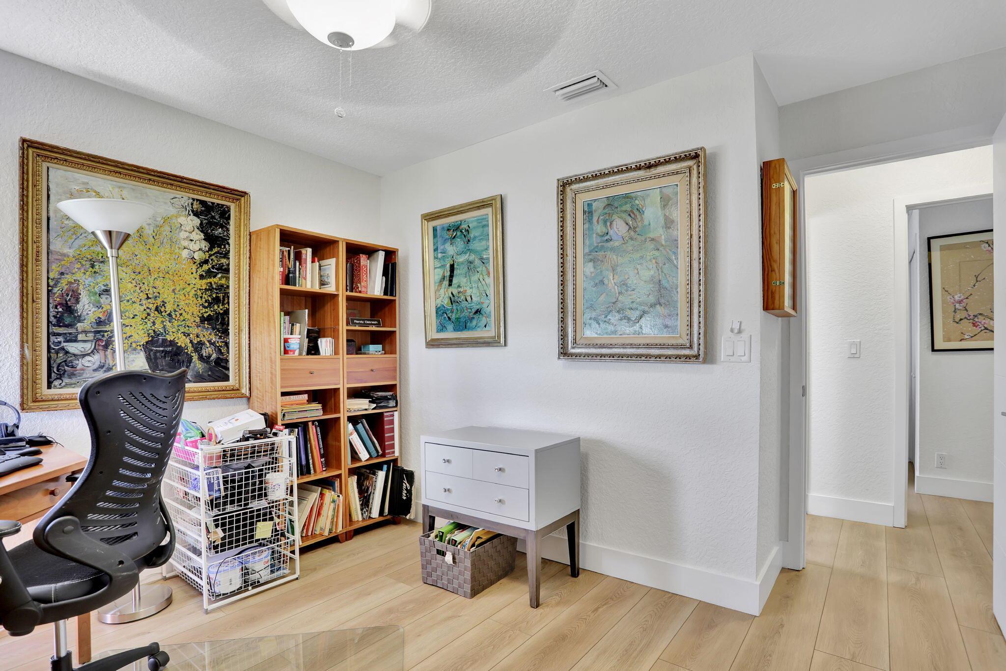 APPLEWOOD VILLAGE II-A CO - Residential Lease