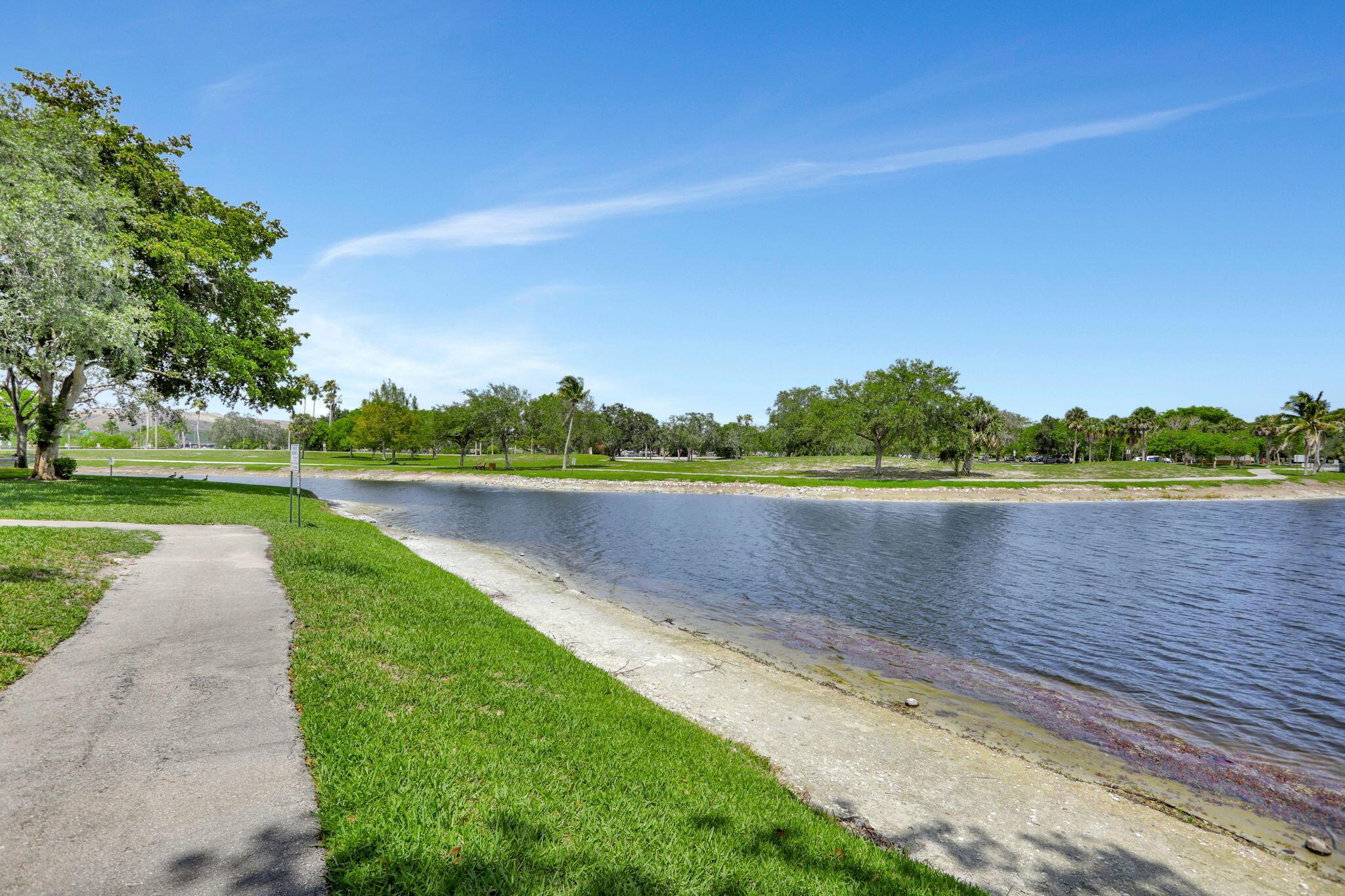 APPLEWOOD VILLAGE II-A CO - Residential Lease