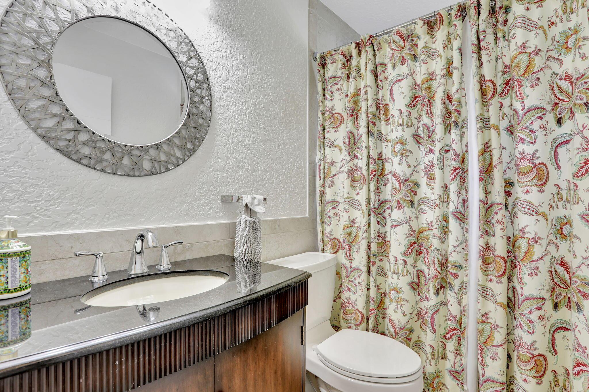 APPLEWOOD VILLAGE II-A CO - Residential Lease