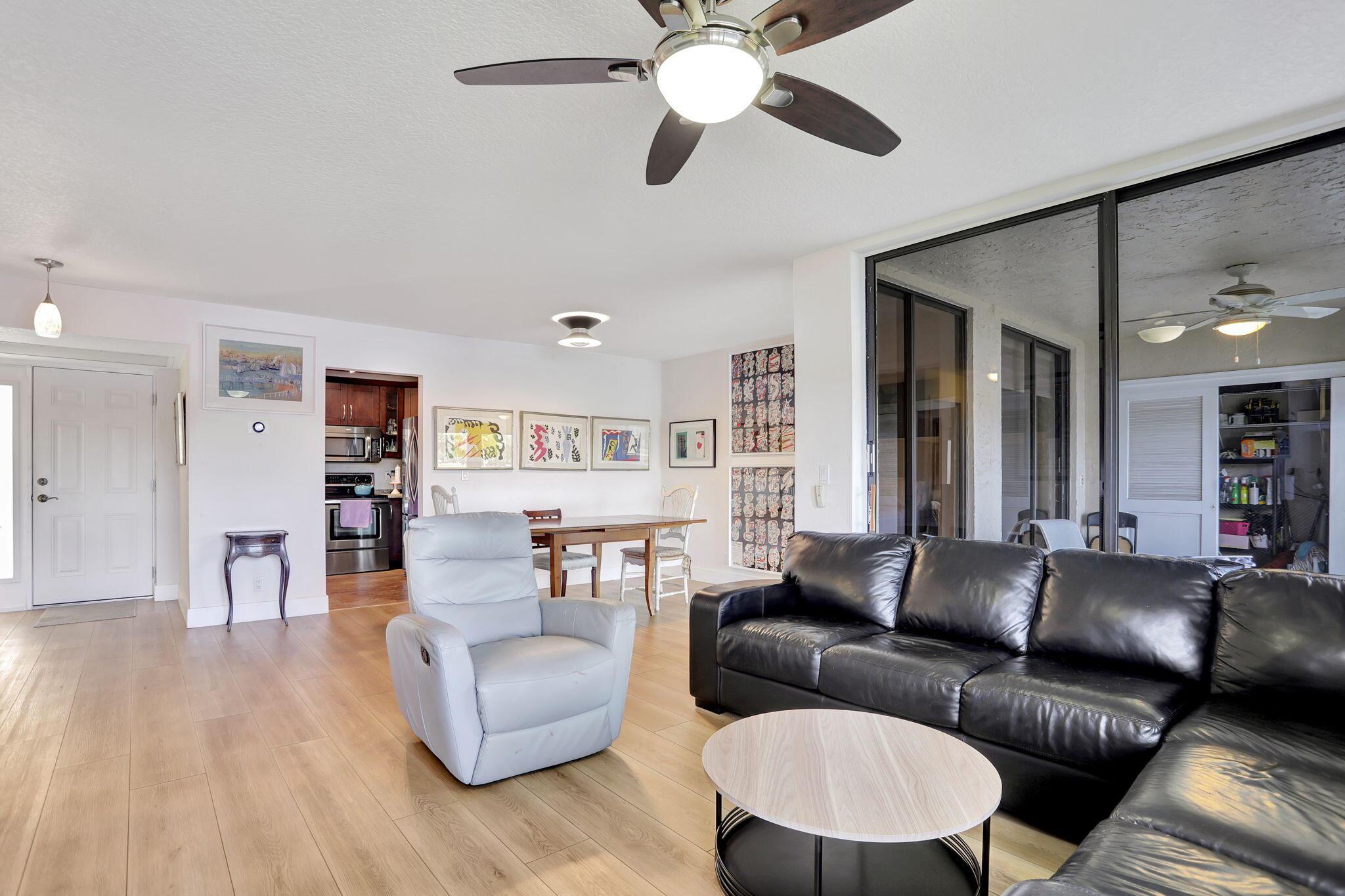 APPLEWOOD VILLAGE II-A CO - Residential Lease