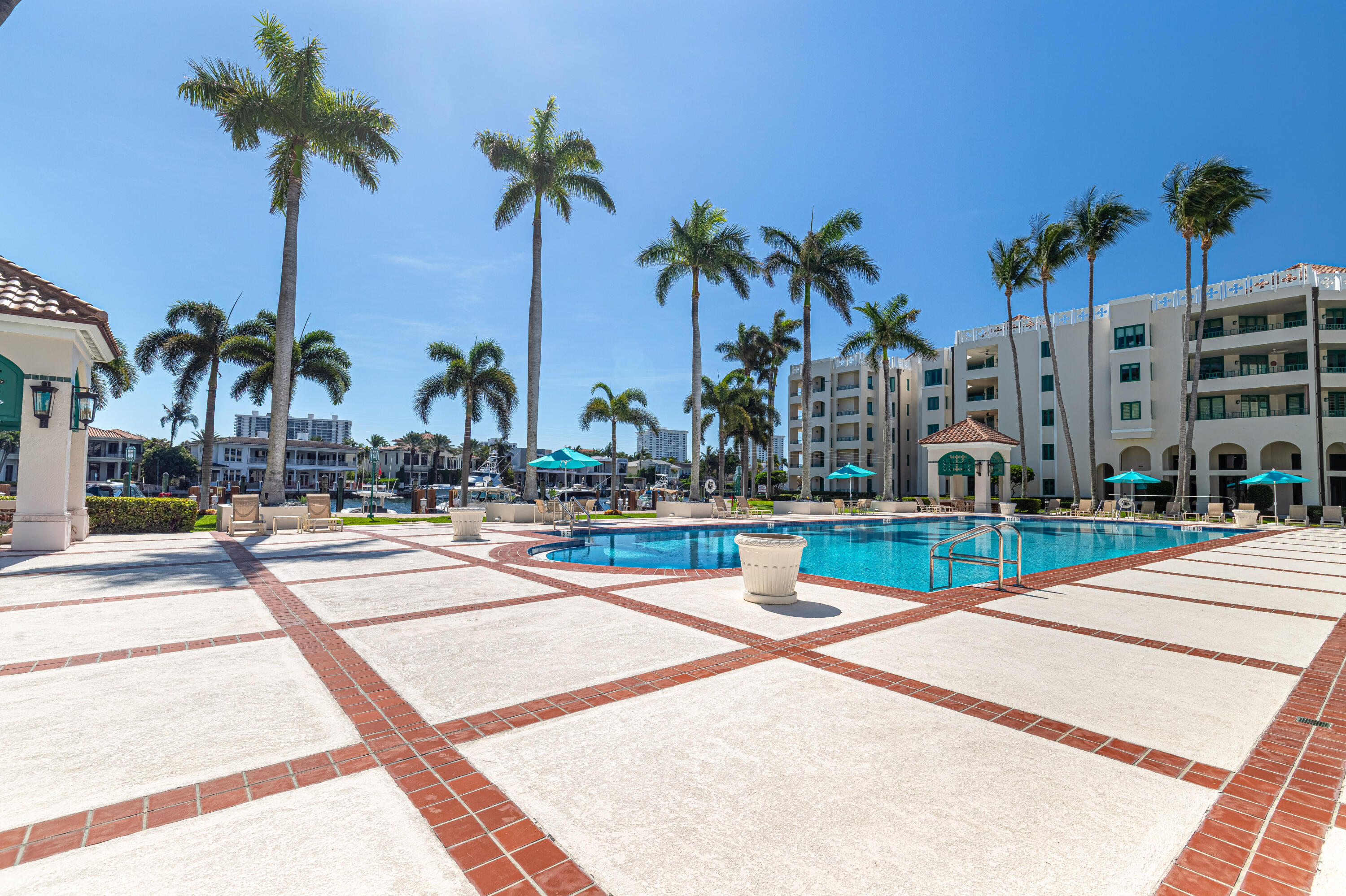 MIZNER COURT CONDO - Residential
