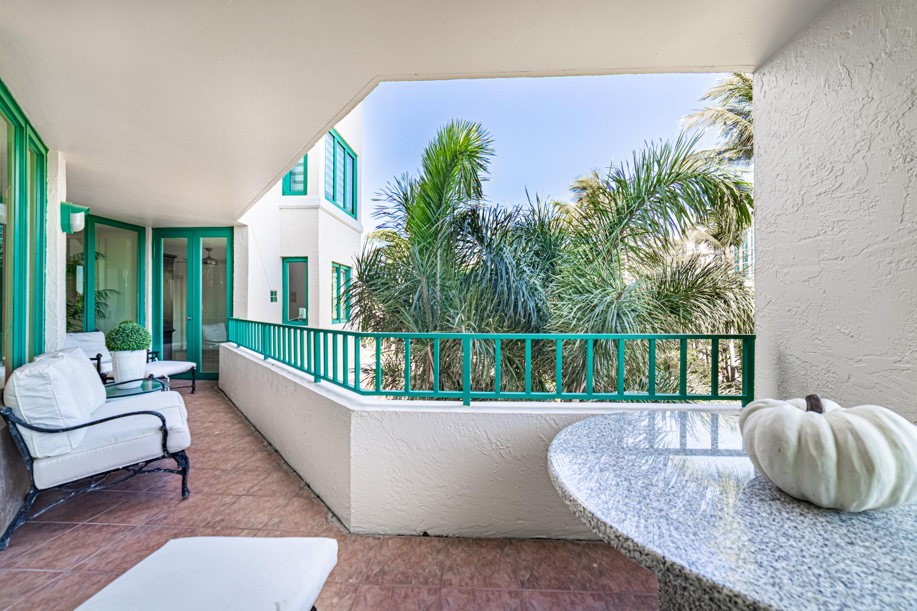 MIZNER COURT CONDO - Residential