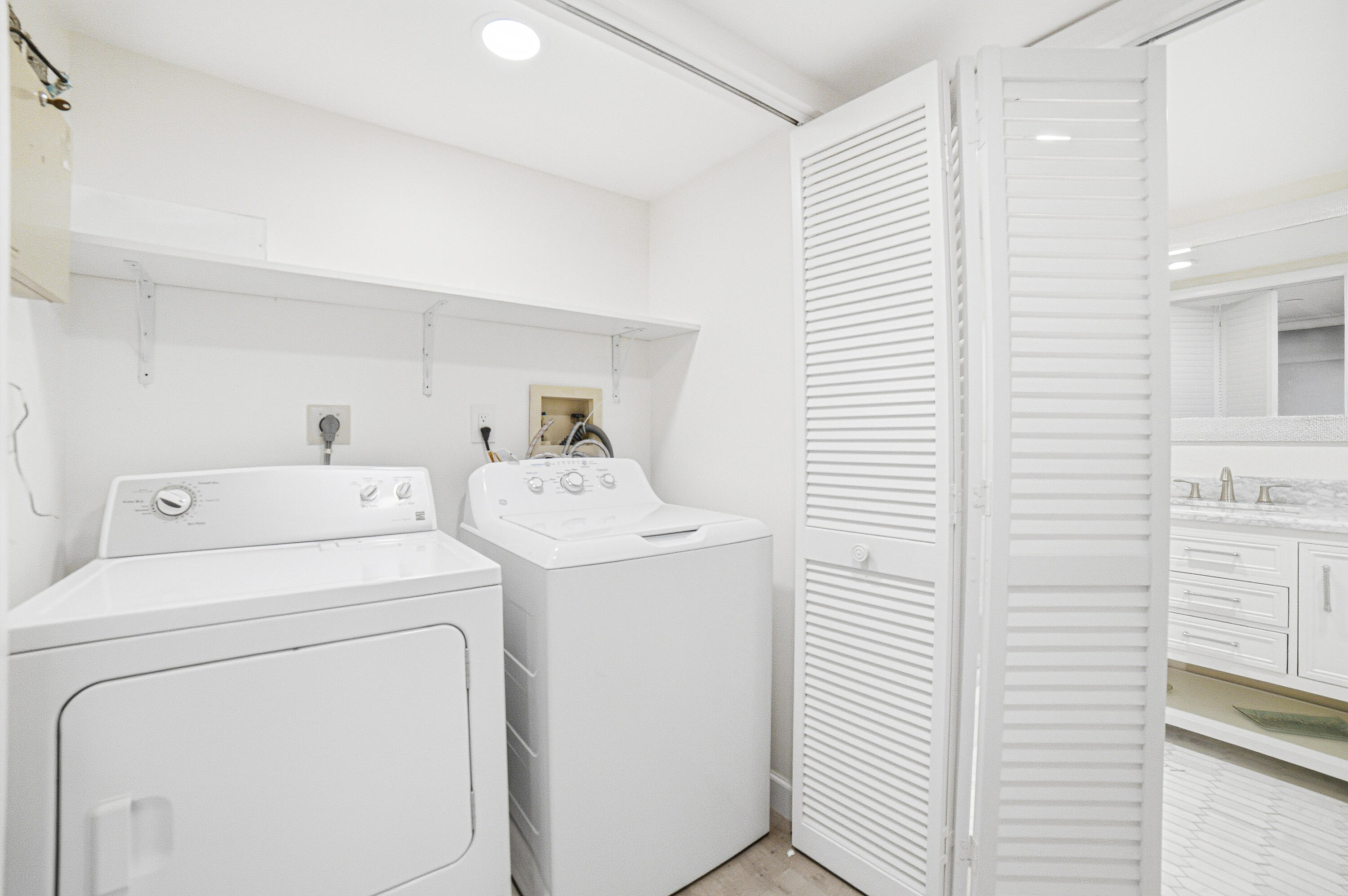 MIZNER COURT CONDO - Residential