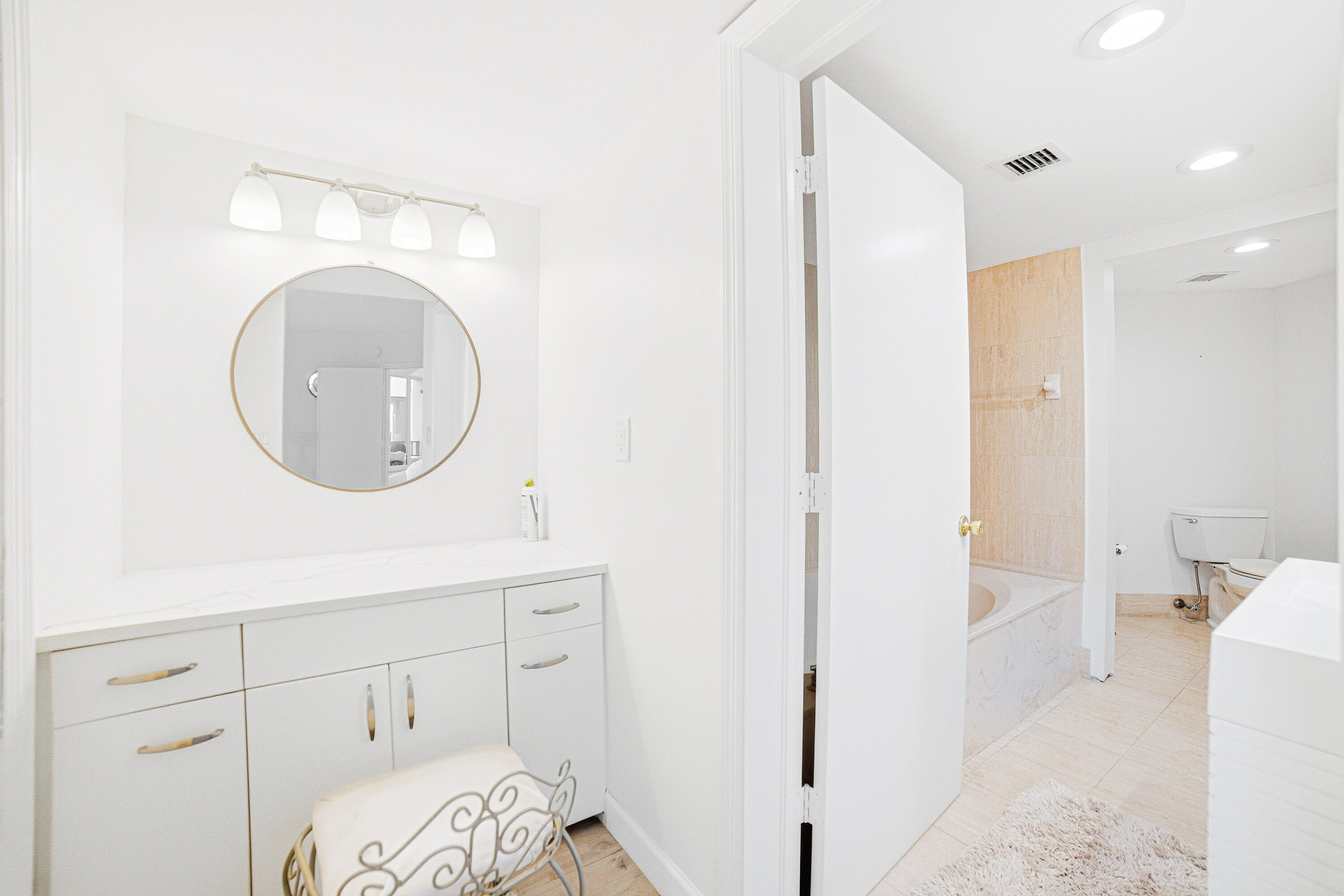 MIZNER COURT CONDO - Residential