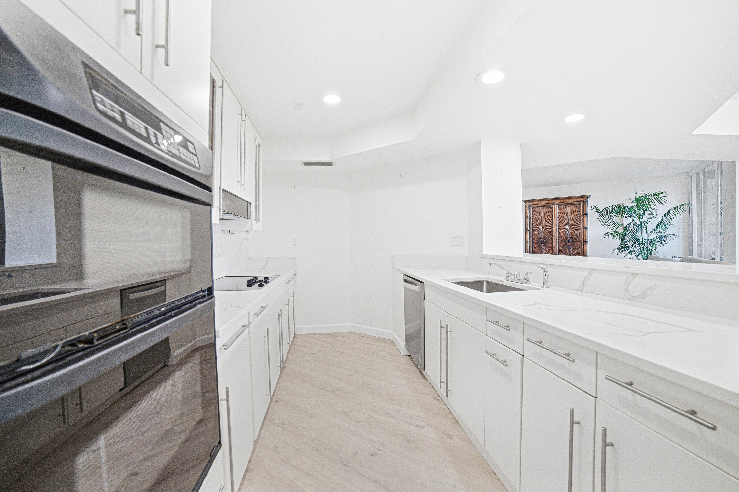 MIZNER COURT CONDO - Residential