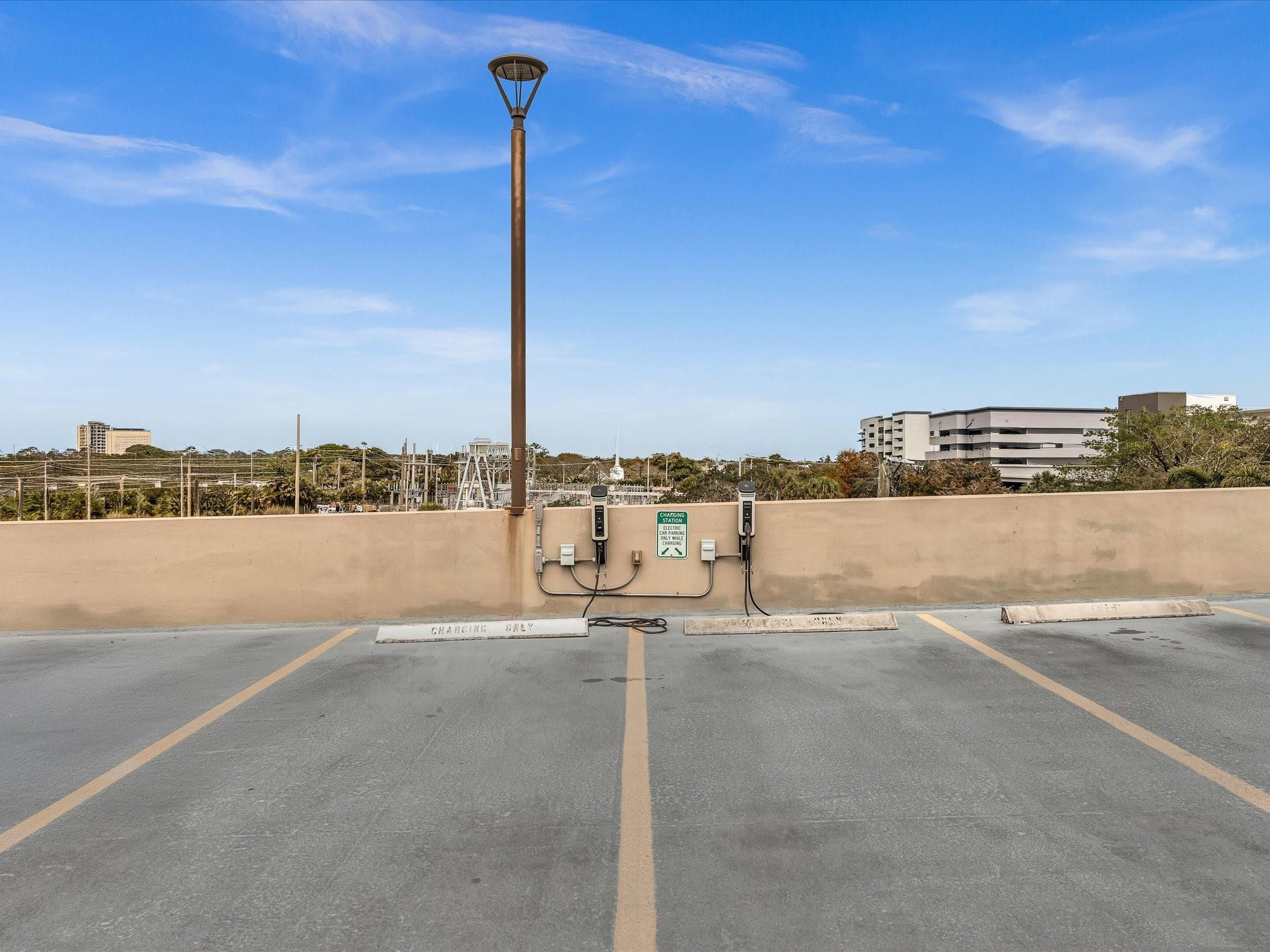 Lauderdale One - Residential