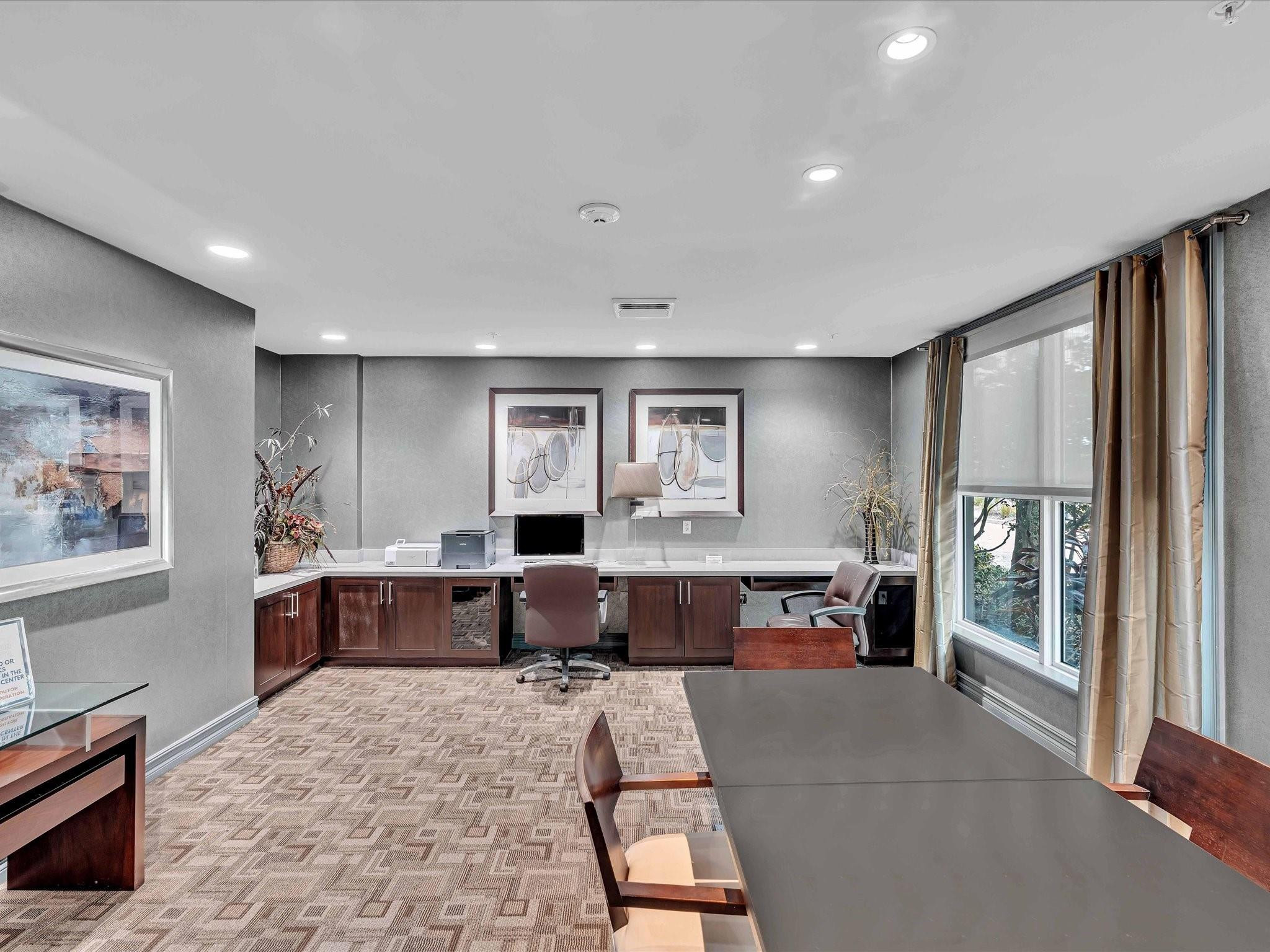 Lauderdale One - Residential