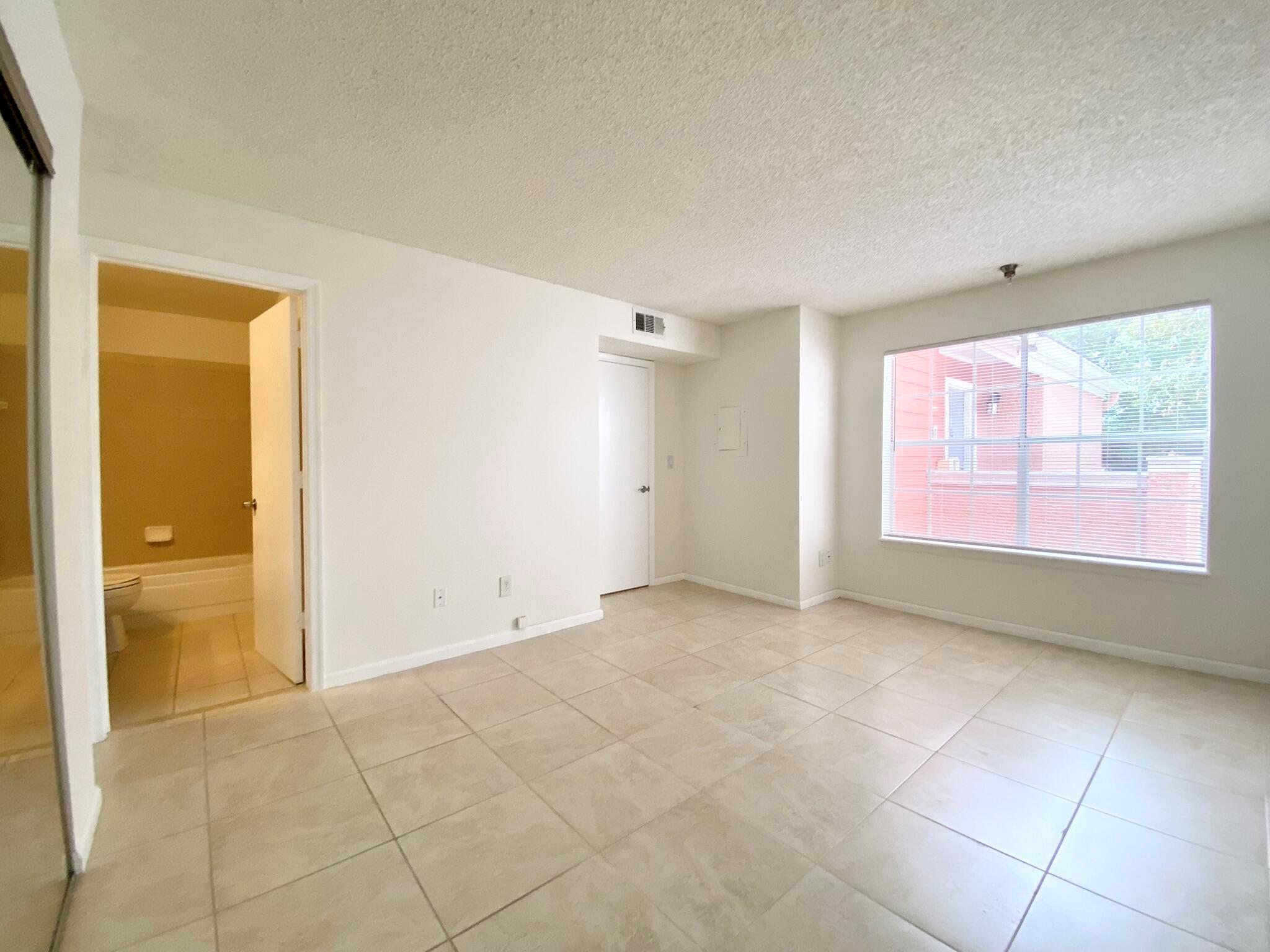 BAHIA AT DELRAY CONDO - Residential Lease