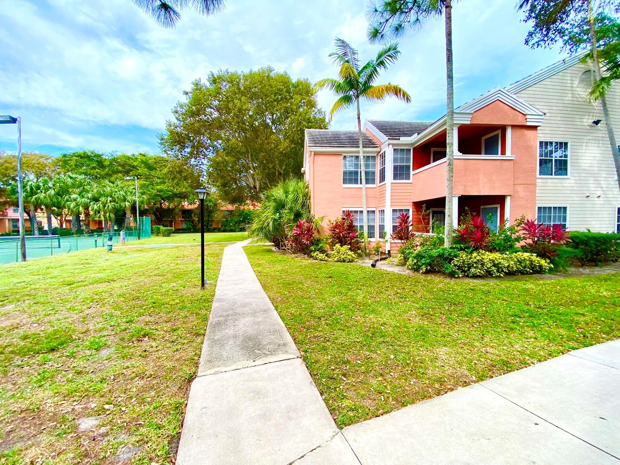 BAHIA AT DELRAY CONDO - Residential Lease