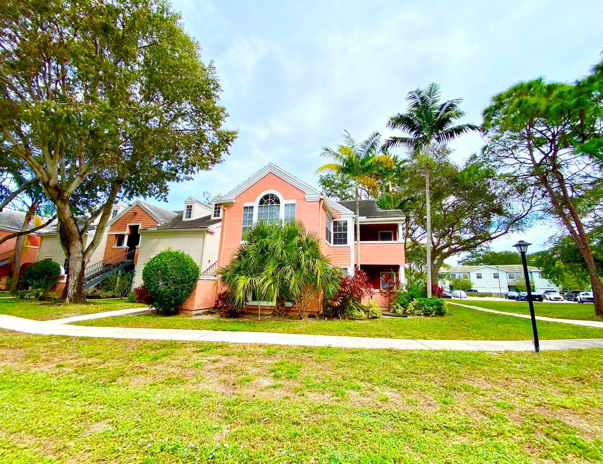 BAHIA AT DELRAY CONDO - Residential Lease