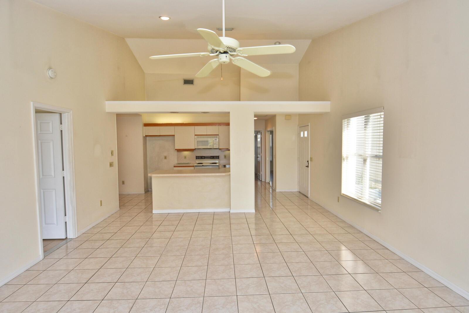 TROPICAL EAST - Residential