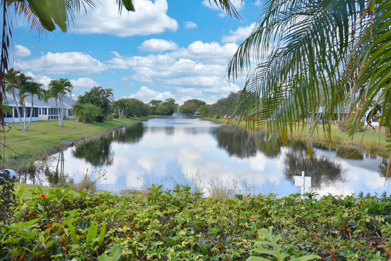 TROPICAL EAST - Residential