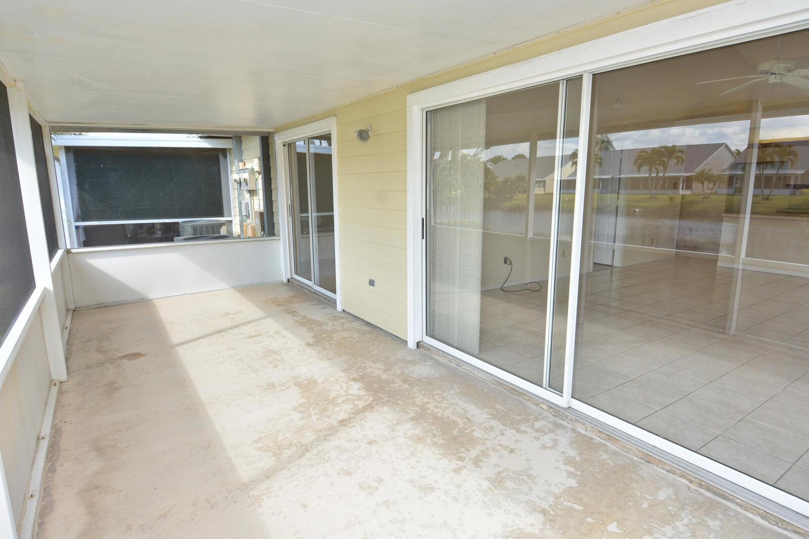 TROPICAL EAST - Residential