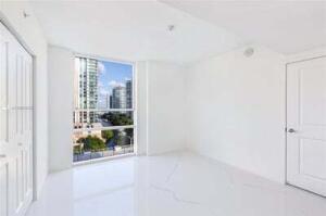 400 SUNNY ISLES CONDO EAST - Residential