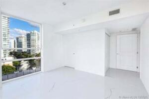 400 SUNNY ISLES CONDO EAST - Residential