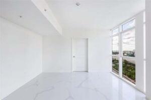 400 SUNNY ISLES CONDO EAST - Residential