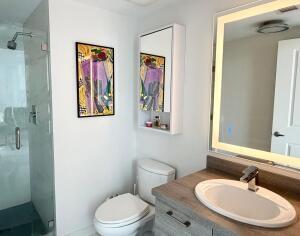 400 SUNNY ISLES CONDO EAST - Residential