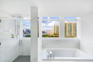 400 SUNNY ISLES CONDO EAST - Residential