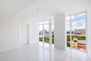 400 SUNNY ISLES CONDO EAST - Residential
