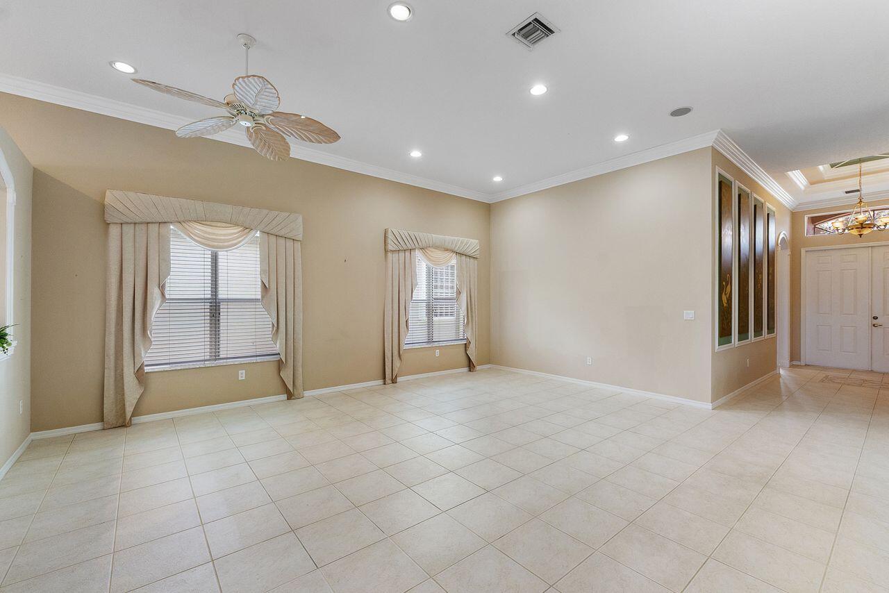 7663 New Holland Way