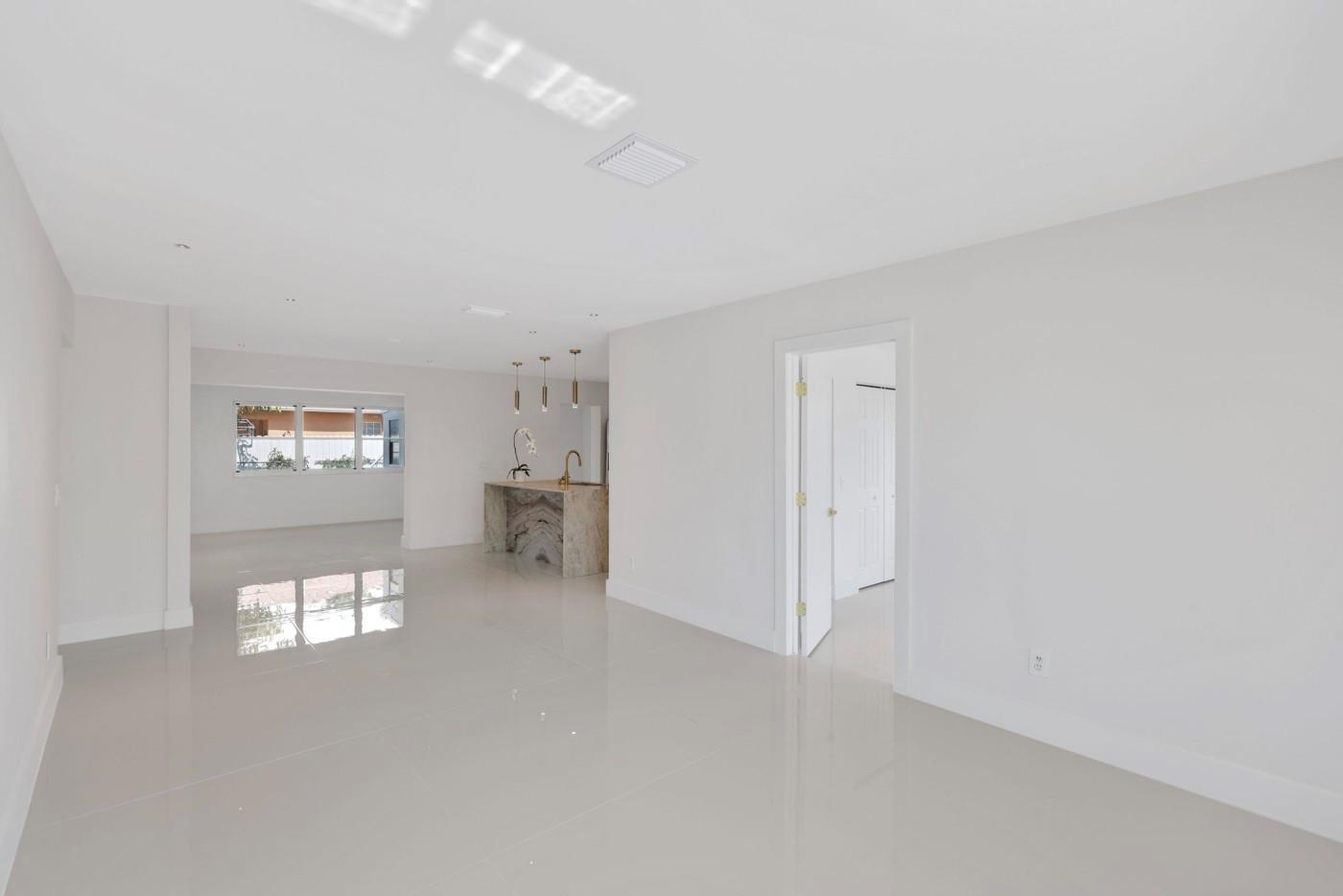 3349 El Vedado Ct