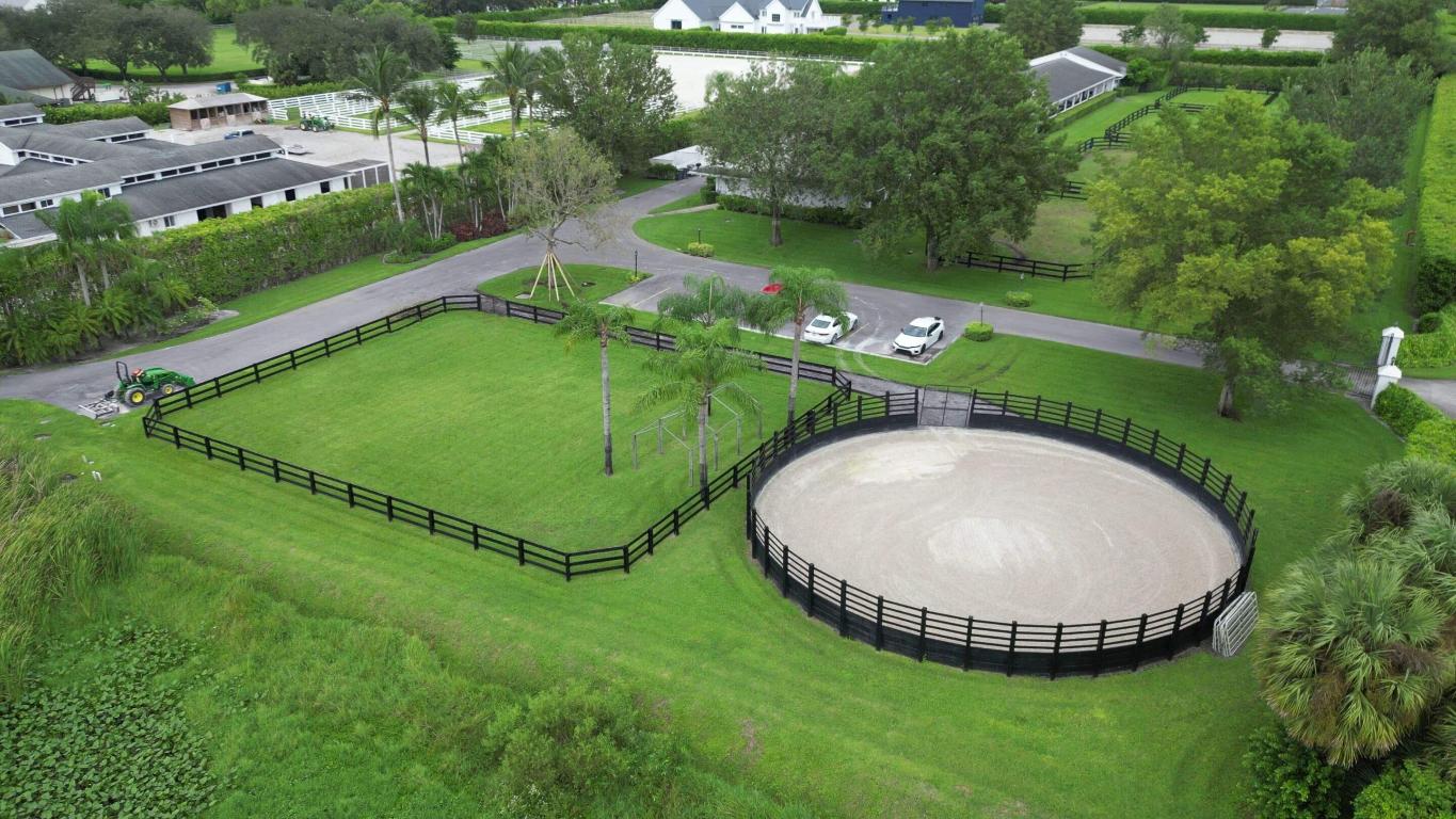 SOUTHFIELDS WELLINGTON COUNTRY - Land