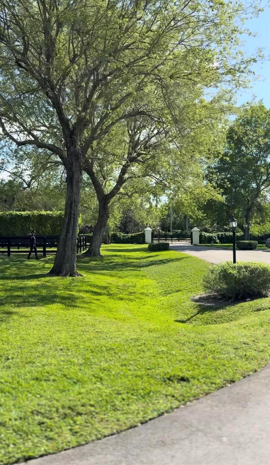 SOUTHFIELDS WELLINGTON CO - Residential Lease