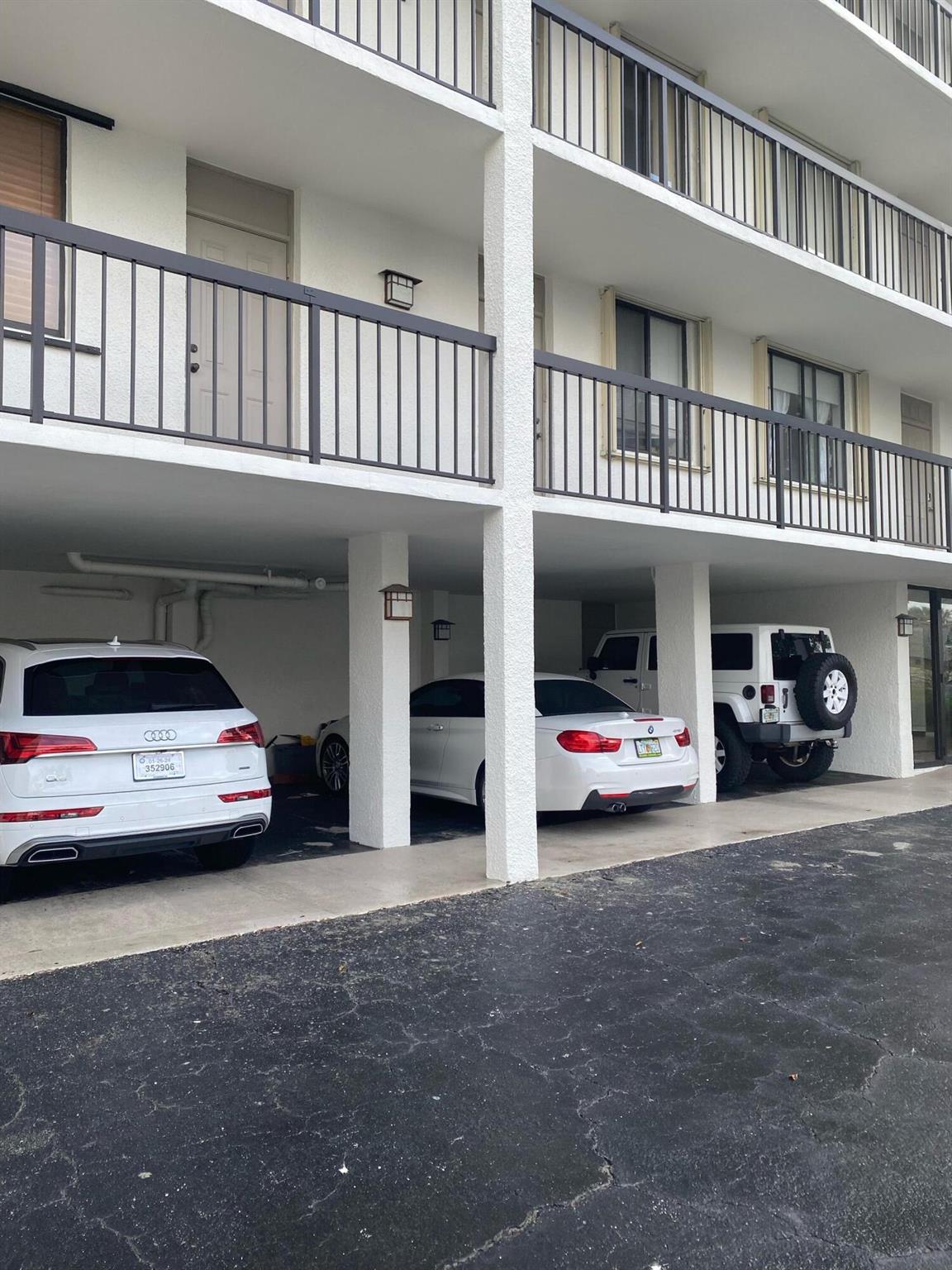 JUPITER OCEAN AND RACQUET - Residential Lease