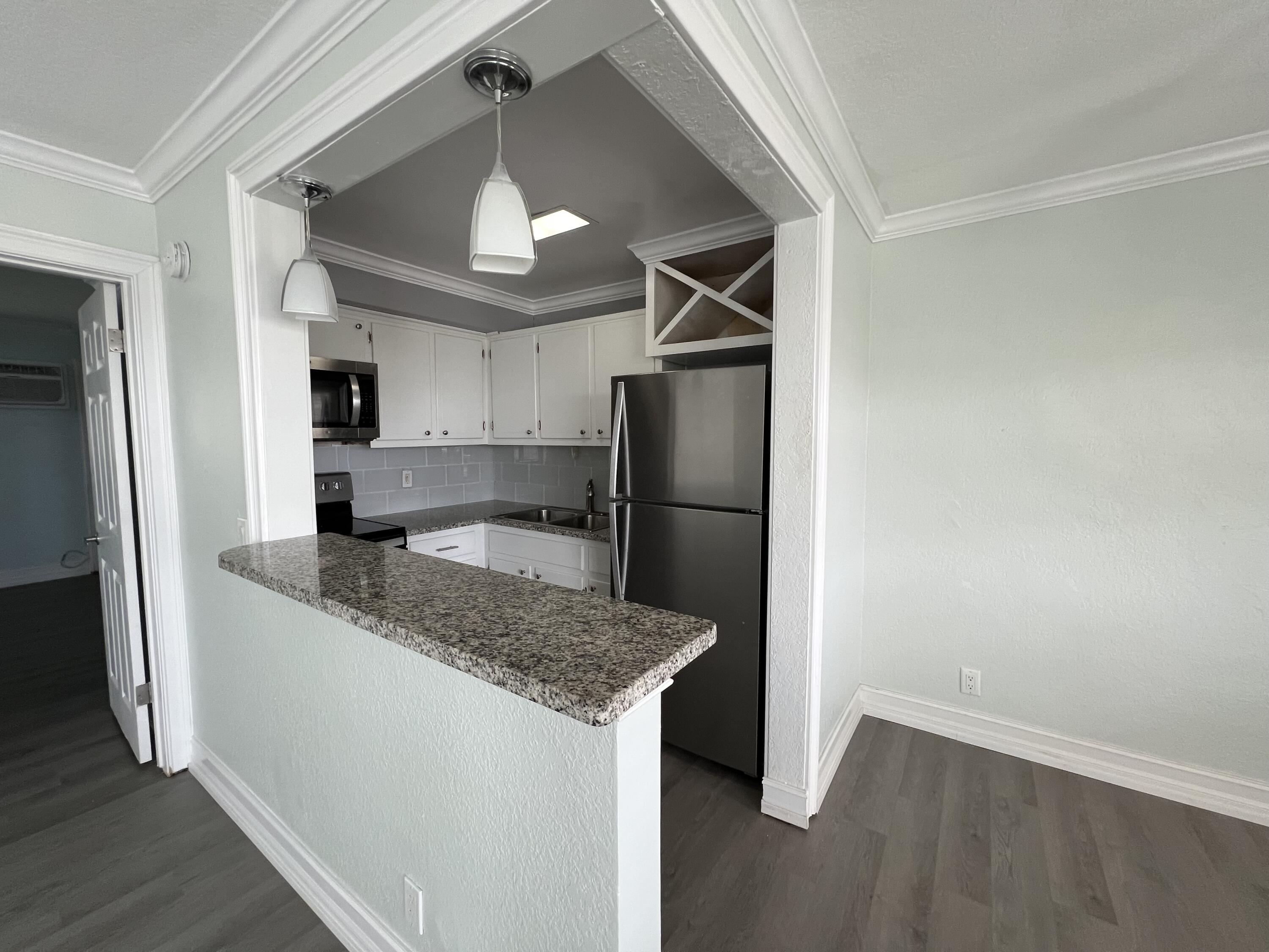 PALM BEACH LAKE WORTH EST - Residential Lease