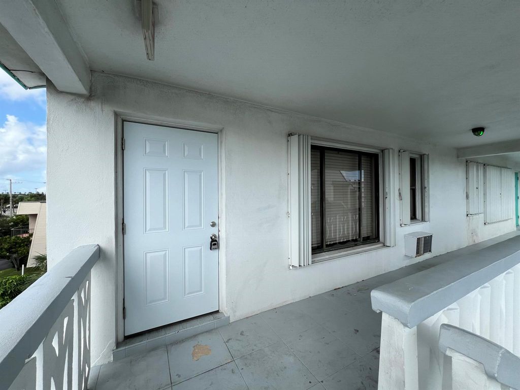 Photo of 131 Shore Court #C1, North Palm Beach, FL 33408 (MLS # R11143856)