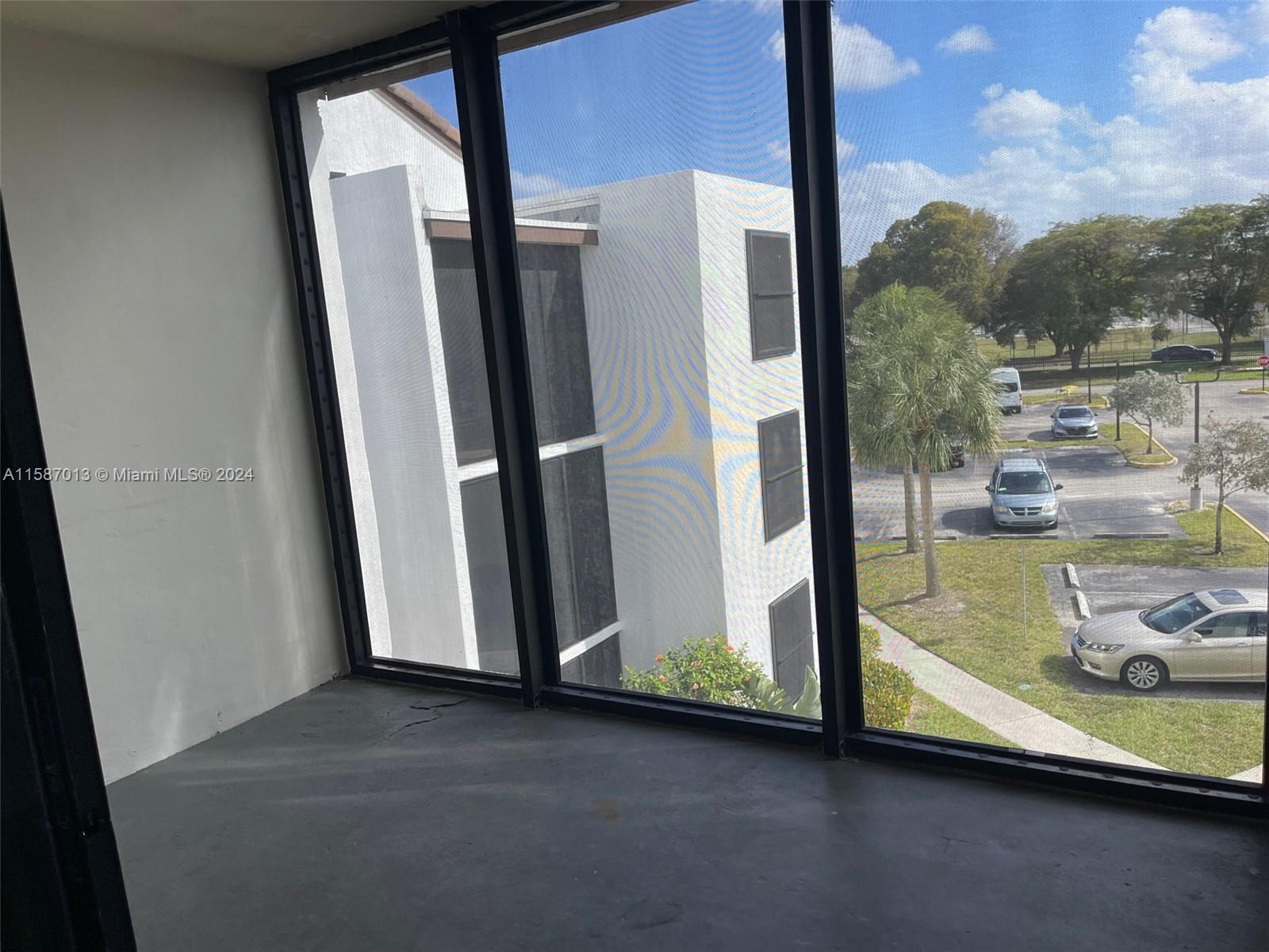 Lake Pointe Condo - Residential