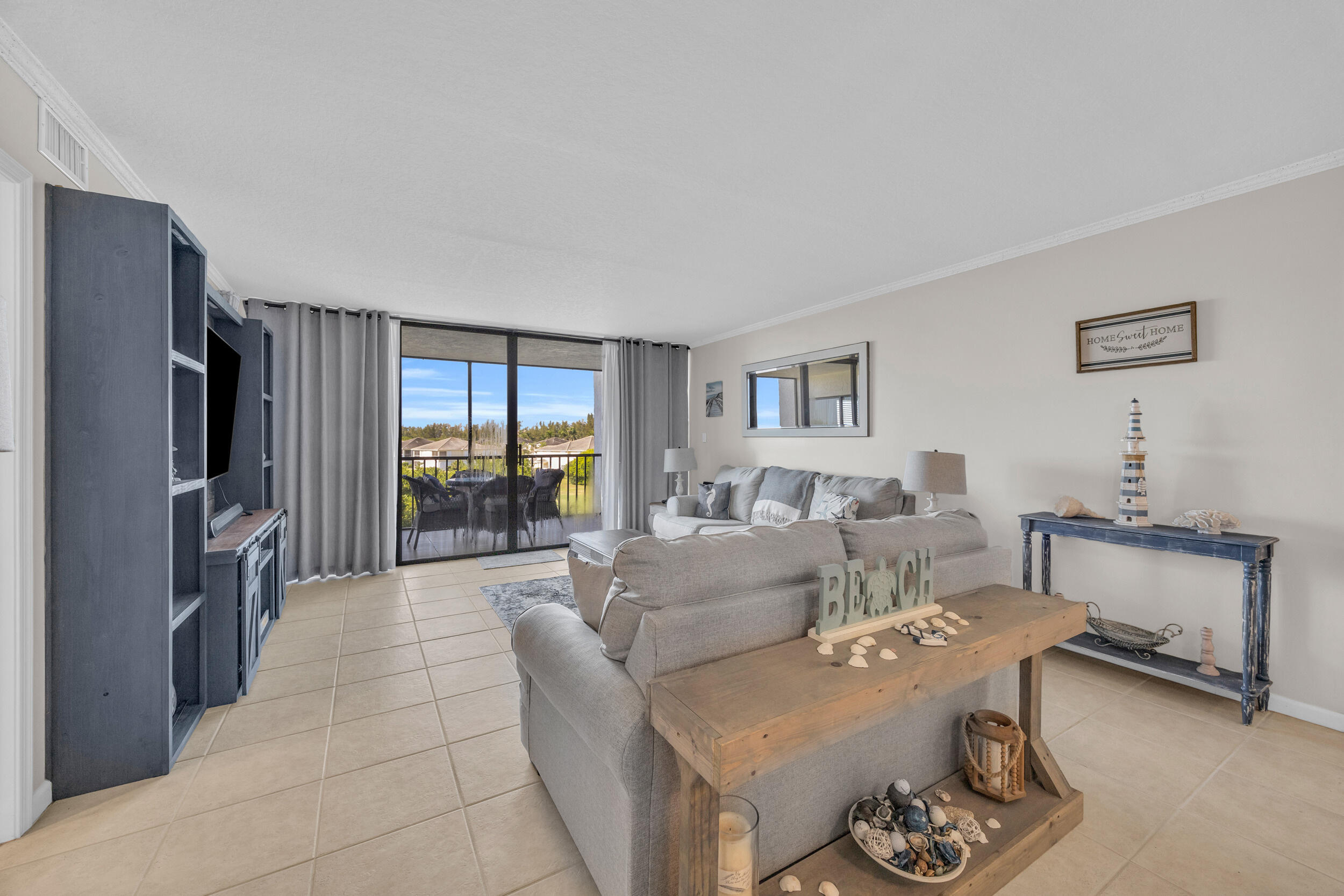 CATAMARAN LL CONDOMINIUM - Residential