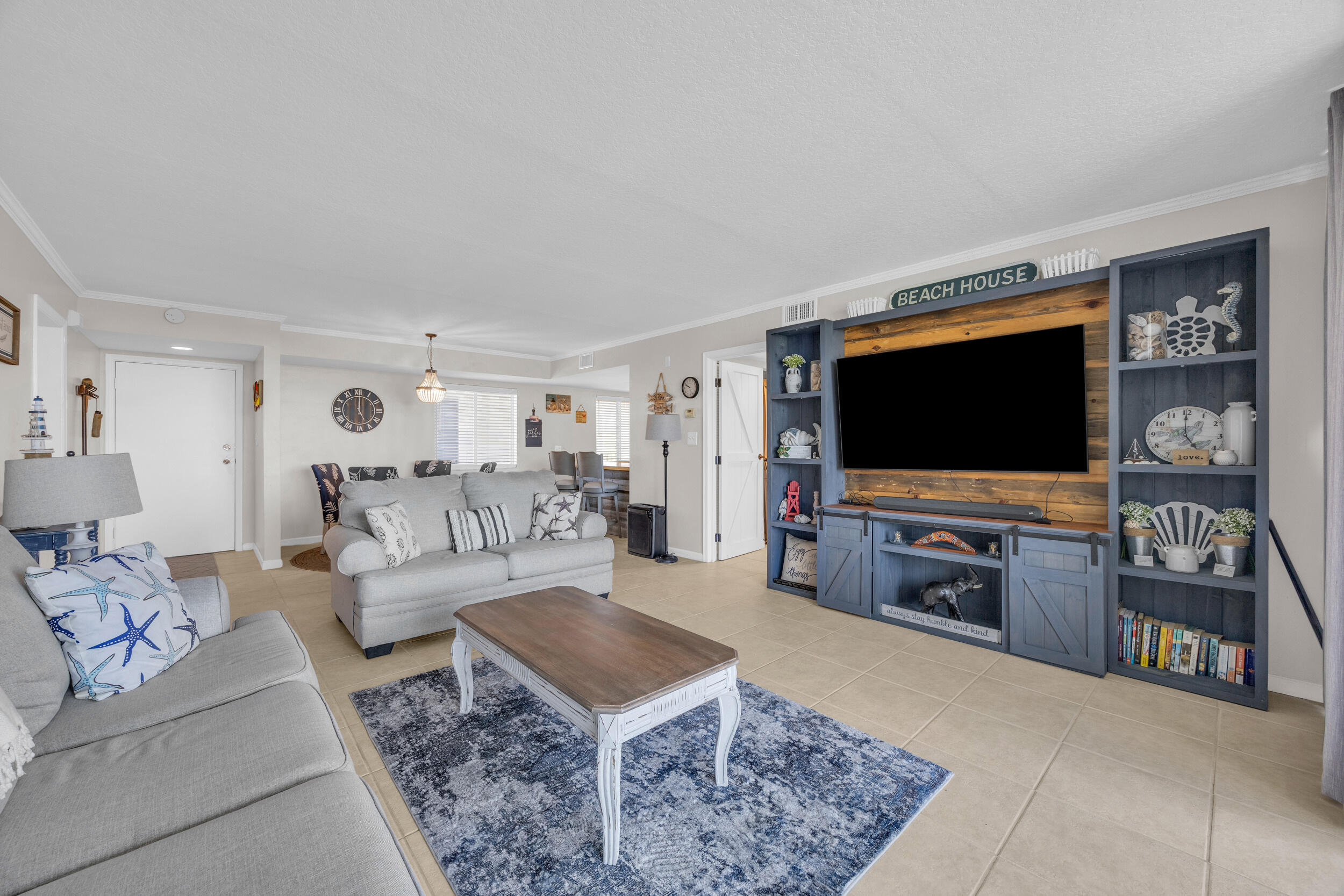 CATAMARAN LL CONDOMINIUM - Residential