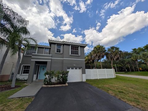 11567 N Open Ct Hollywood FL 33026