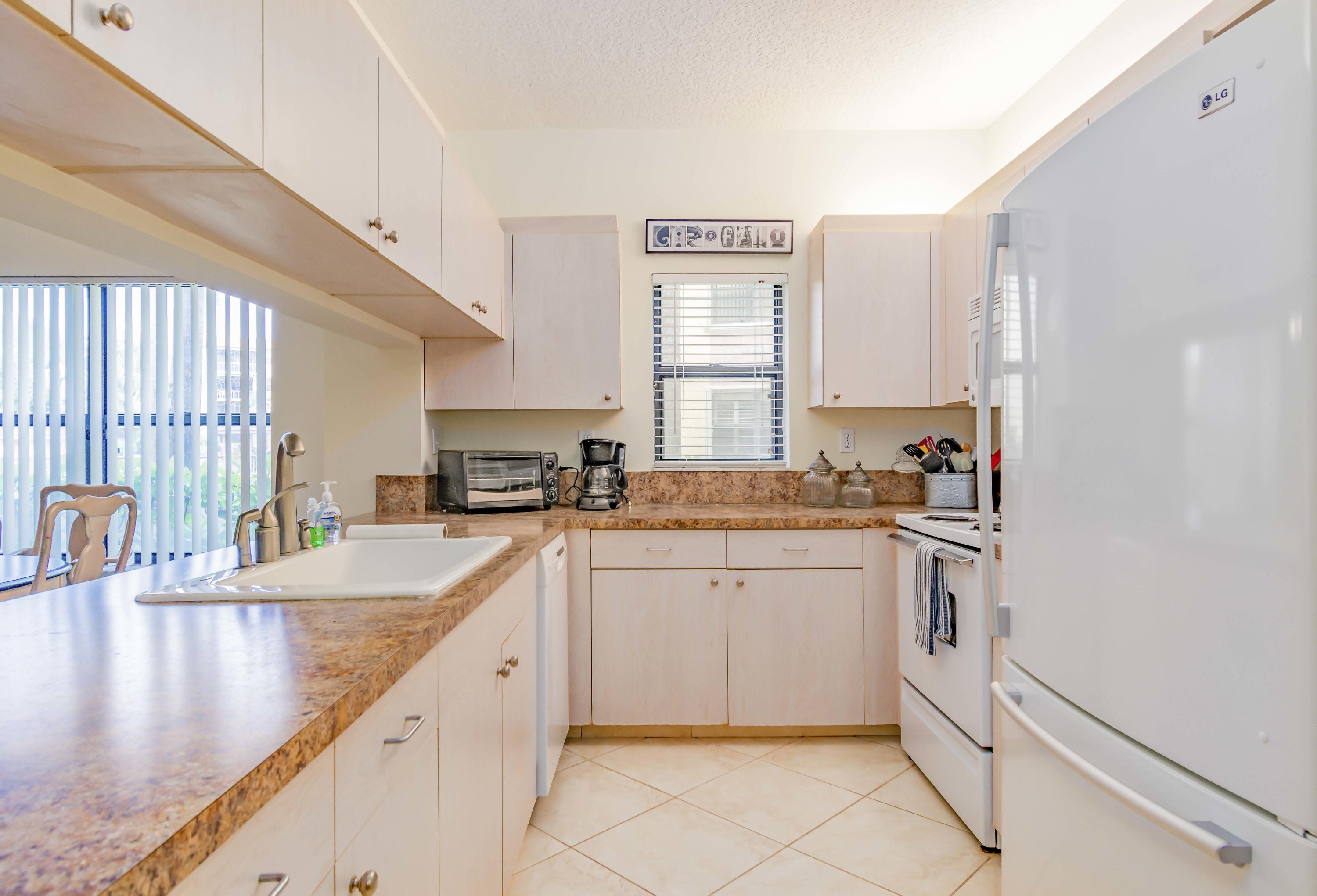 OCEAN TRACE CONDO - Residential