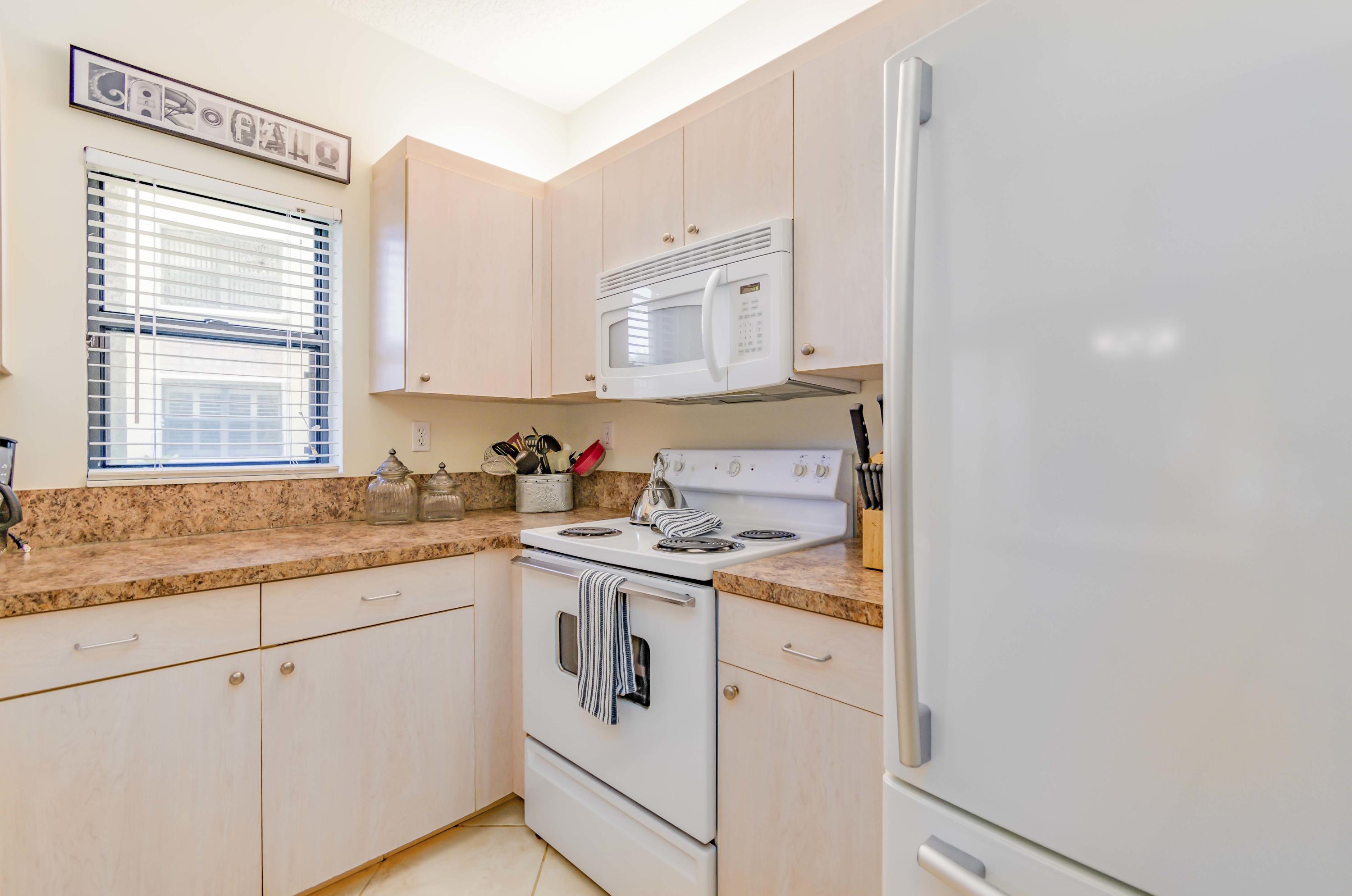 OCEAN TRACE CONDO - Residential