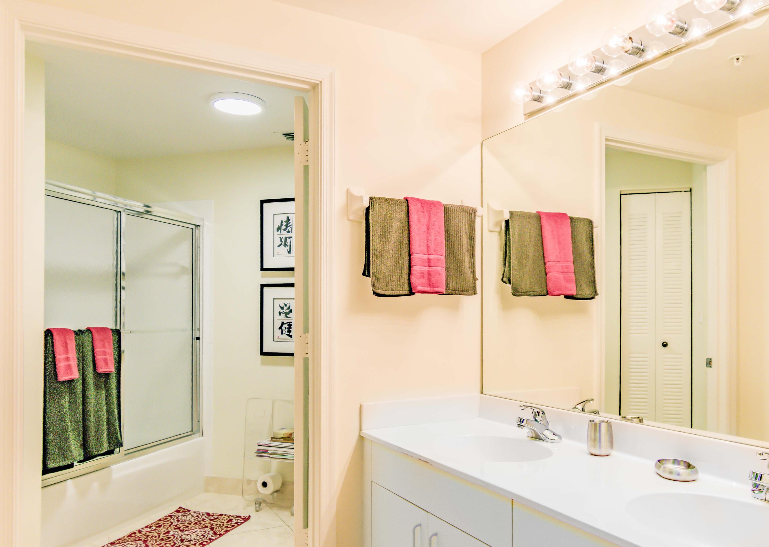 OCEAN TRACE CONDO - Residential