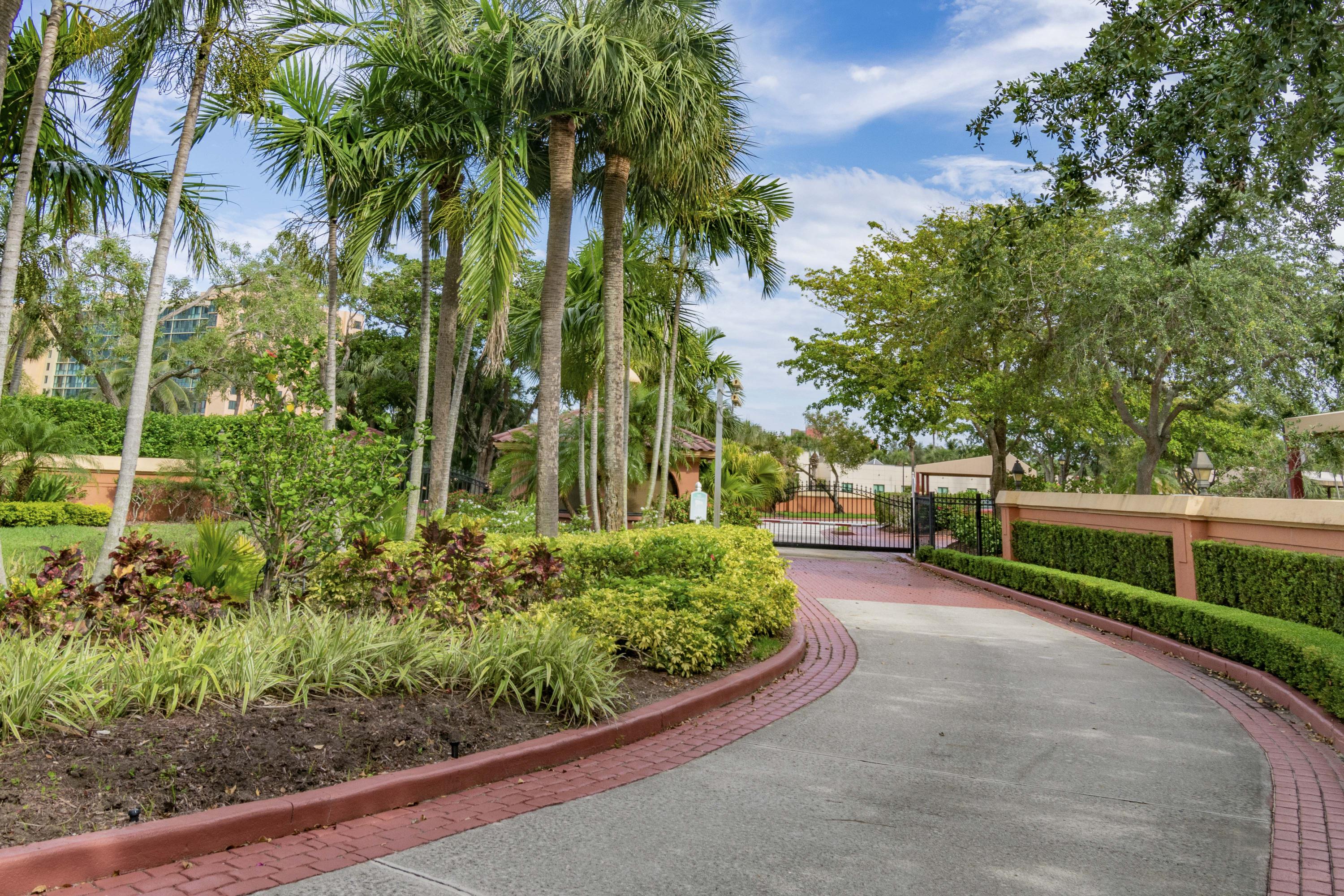 OCEAN TRACE CONDO - Residential