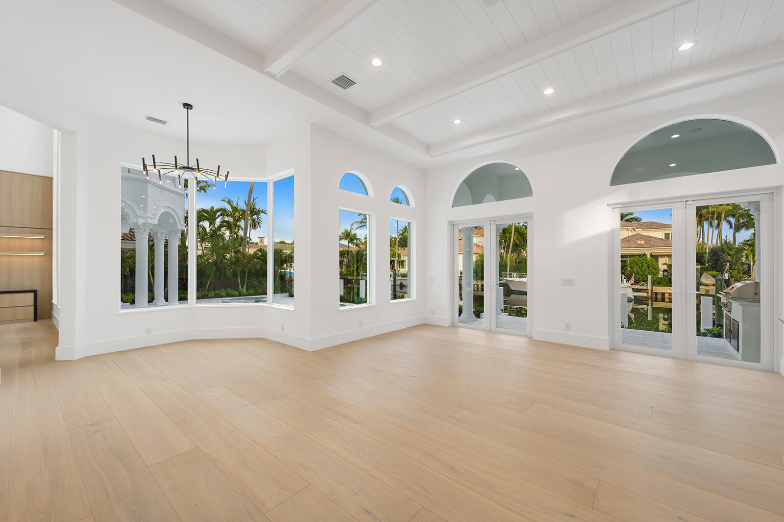 HARBOUR ISLES - Residential