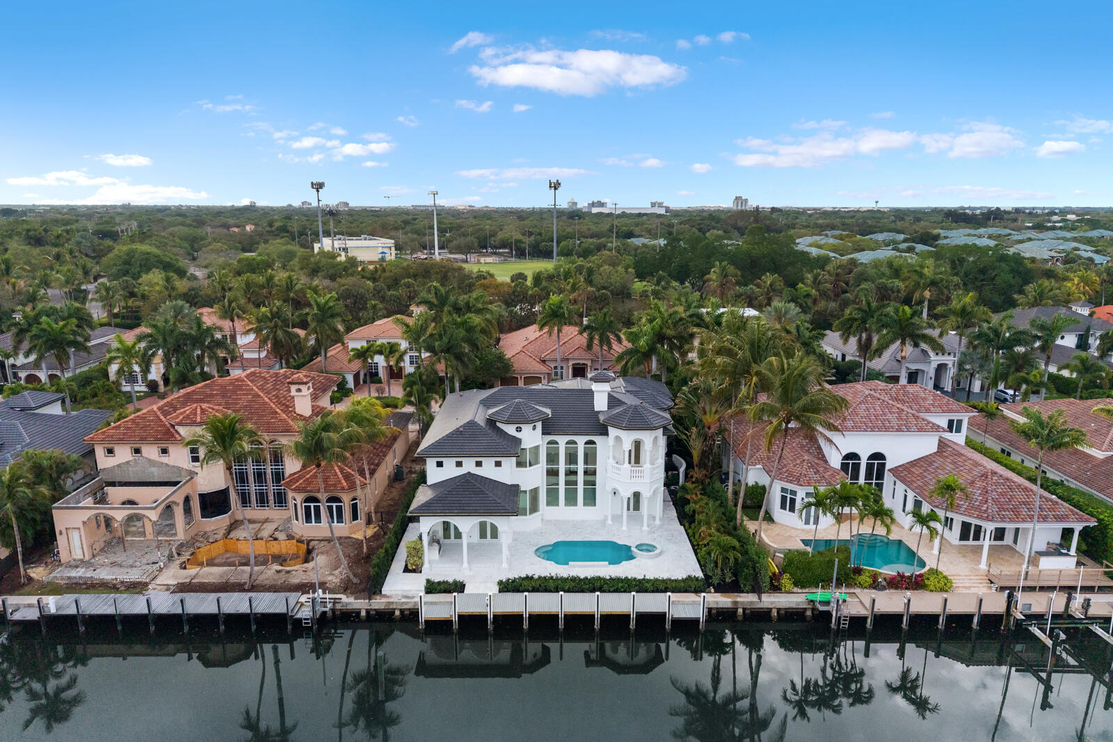 HARBOUR ISLES - Residential