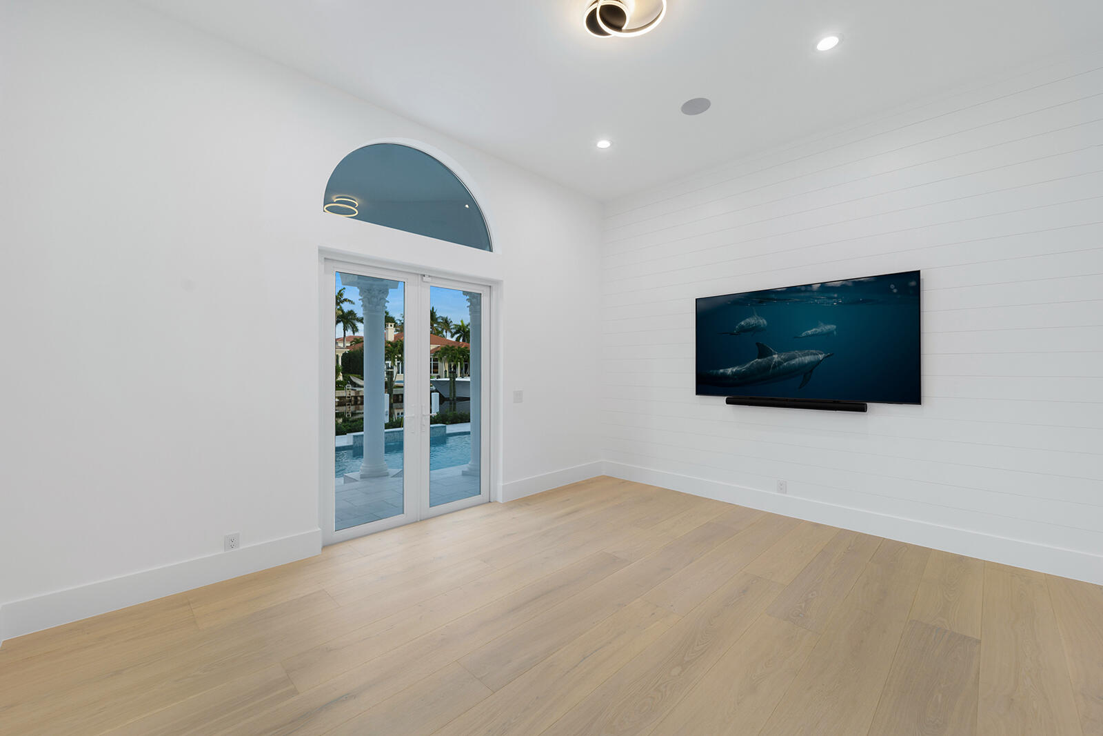 HARBOUR ISLES - Residential