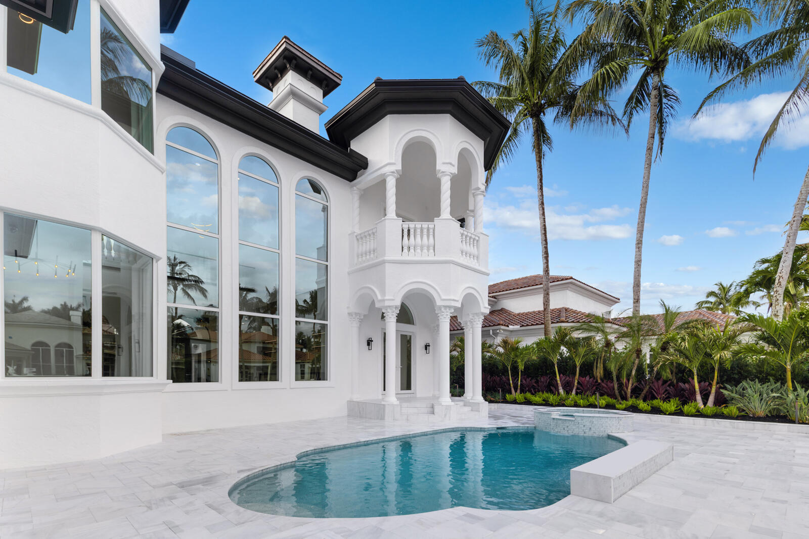 HARBOUR ISLES - Residential