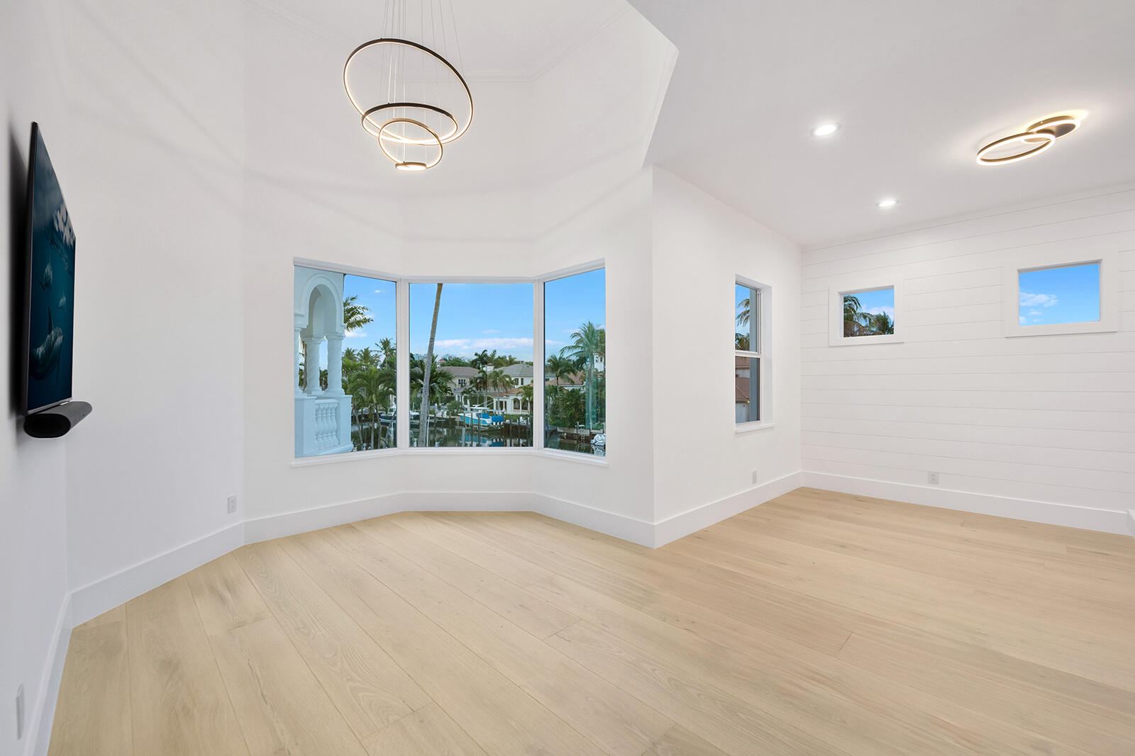 HARBOUR ISLES - Residential