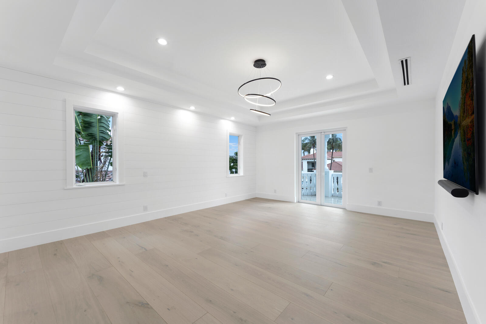 HARBOUR ISLES - Residential