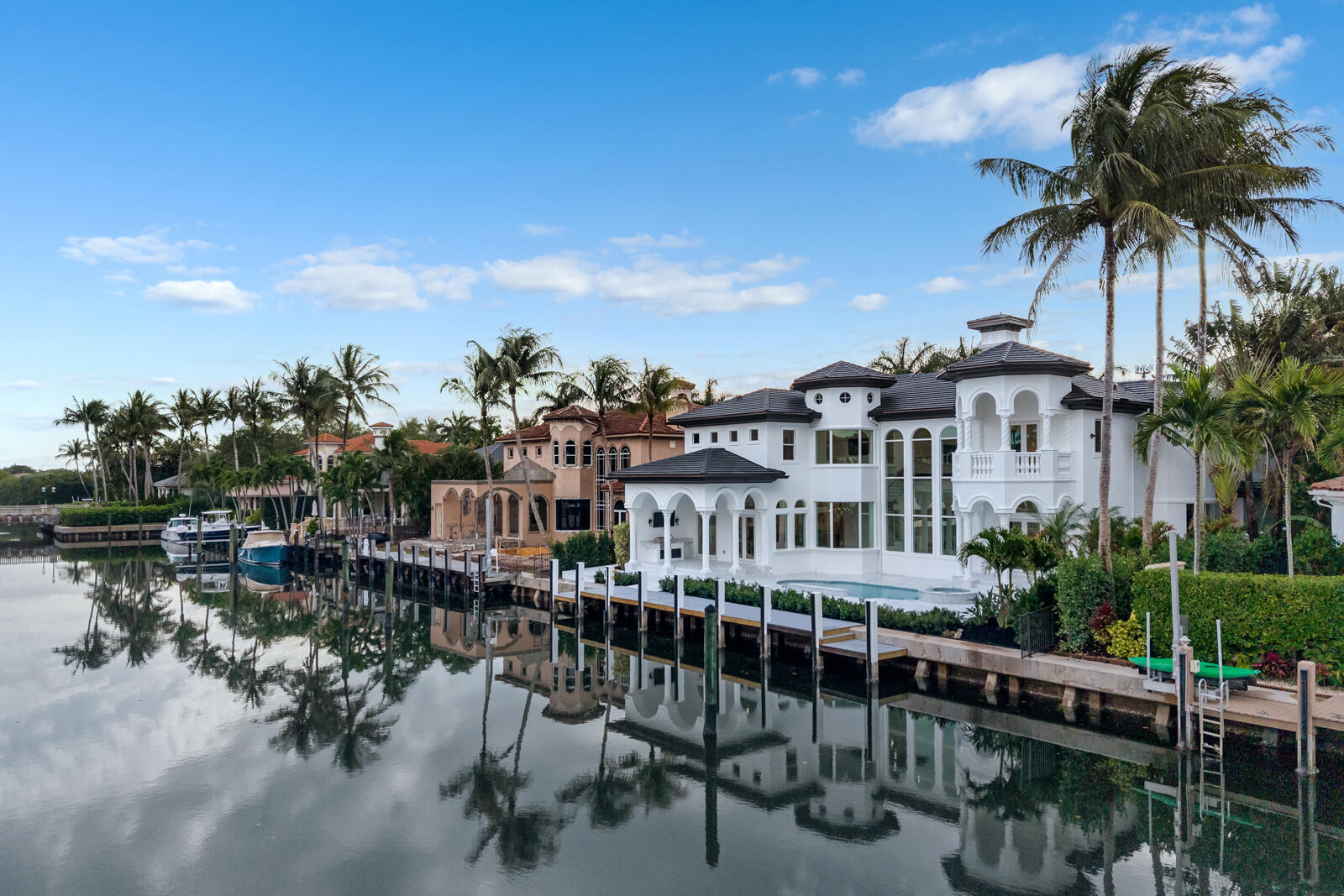 HARBOUR ISLES - Residential